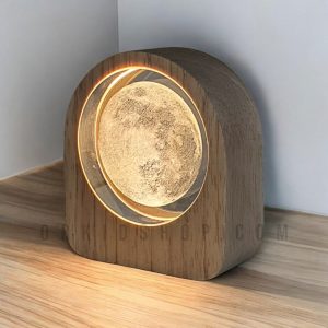 گوی کریستالی قاب چوبی طرح کره ماه